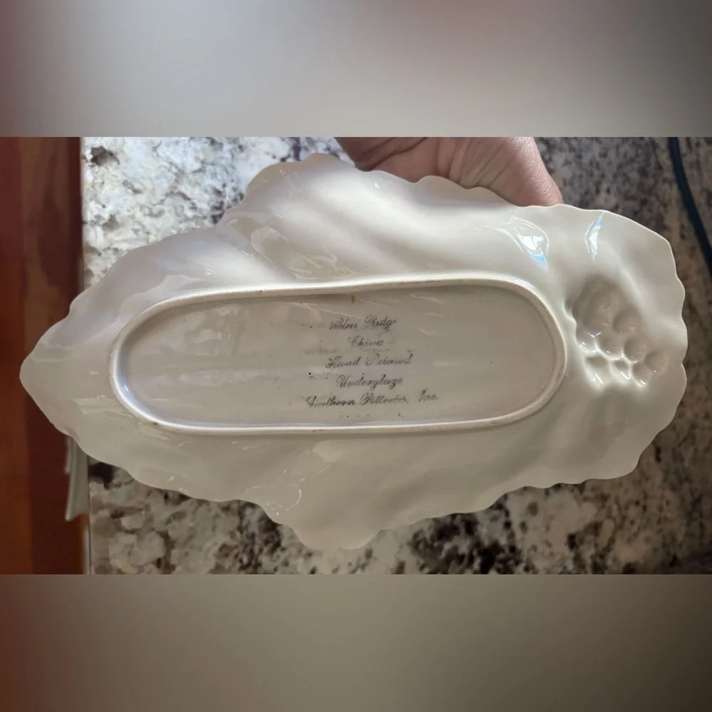 Blue Ridge Vintage Hand Painted Floral Ceramic Leaf Dish‎ EUC